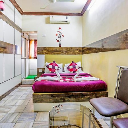 Terminus Hotel Bandra Mumbai Exterior photo