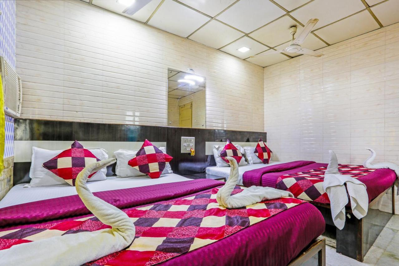 Terminus Hotel Bandra Mumbai Exterior photo